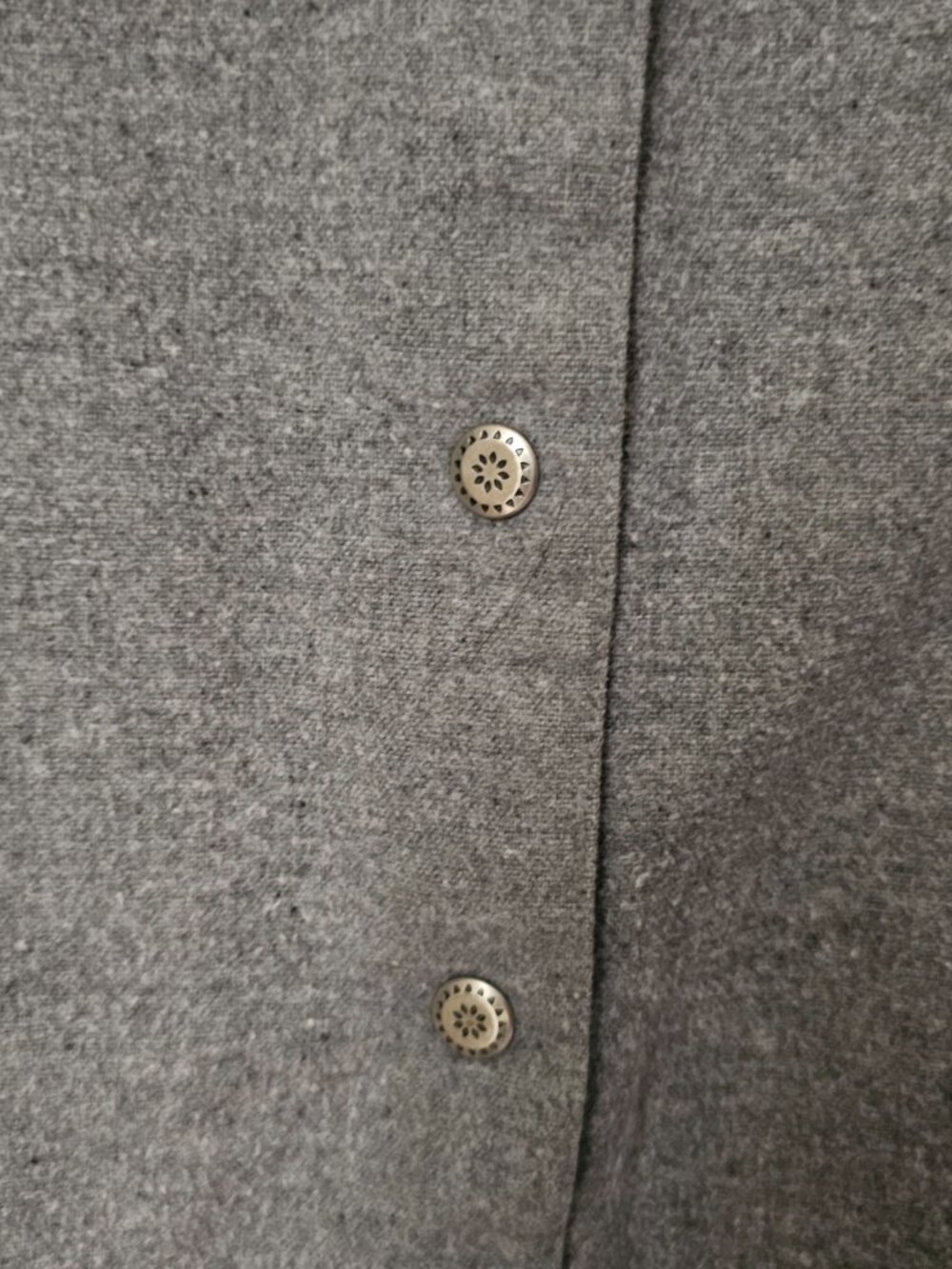 Vintage L.L. Bean embroidered button-down flannel chamois top - Picture 4 of 10